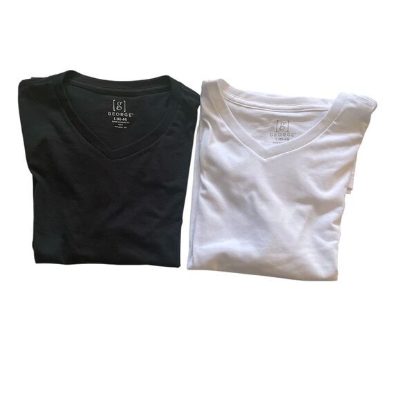 2 Peces Men's V-Neck Short Sleeve Tee, George, L, Black & White, NWT - Picture 1 of 10